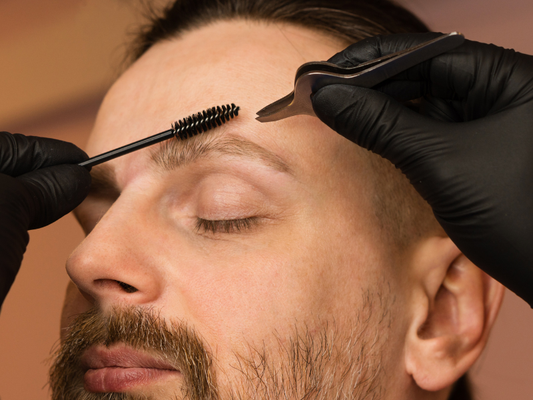 Men’s Eyebrow Trimming Methods: A Complete Guide to Trimming, Shaping, and Grooming
