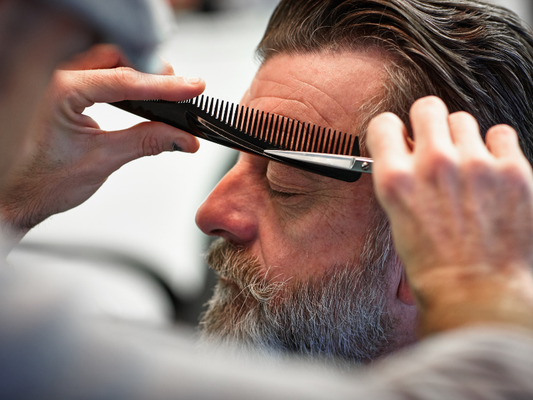 Should Men Use Eyebrow Scissors or an Eyebrow Trimmer?