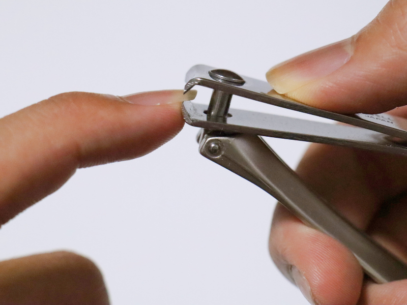 Why Does a Nail Clipper Leave Jagged Edges? Causes and How to Fix Them