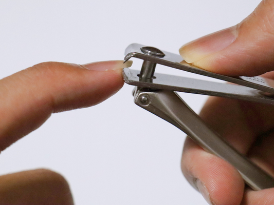 Why Does a Nail Clipper Leave Jagged Edges? Causes and How to Fix Them