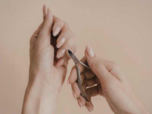 How to Use Nipper Nail Clippers Properly: A Beginner’s Step-by-Step Guide
