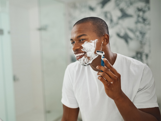 What’s the Right Way to Remove Facial Peach Fuzz? How to Do It Without Damaging Your Skin
