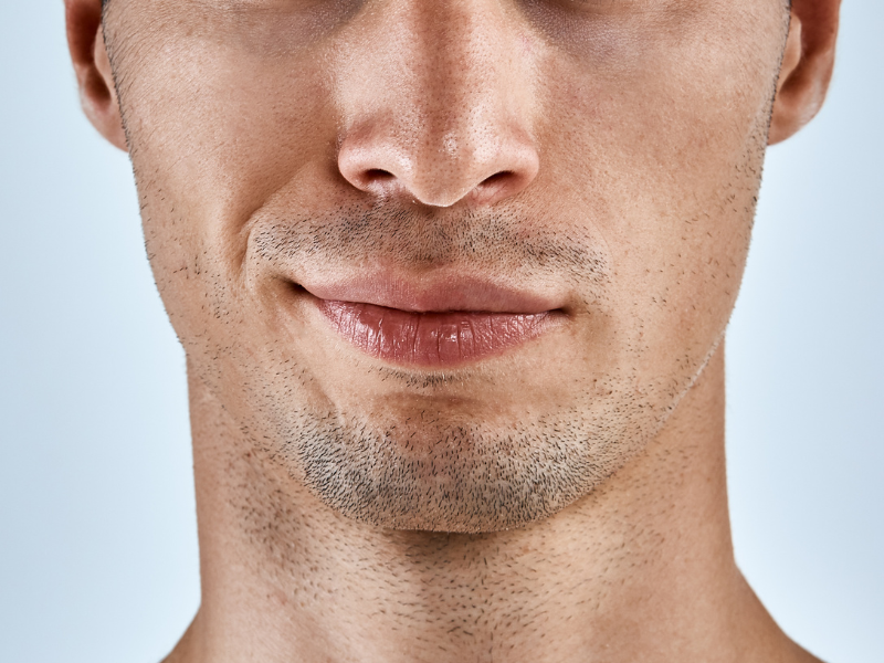 Why Does Your Skin Get Greasy After Shaving? The Right Way to Control Oil for Oily Skin