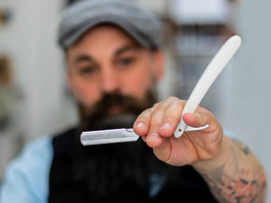 Are Straight Razors Difficult for Beginners? Straight Razor vs Cartridge Razor Comparison