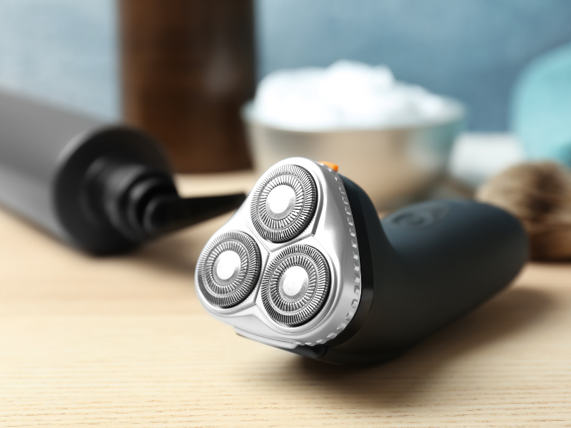What Is a Wet & Dry Electric Shaver? Differences from Dry-Only Models